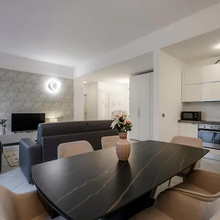 Milan Royal Suites - Duomo Santo Stefano-2